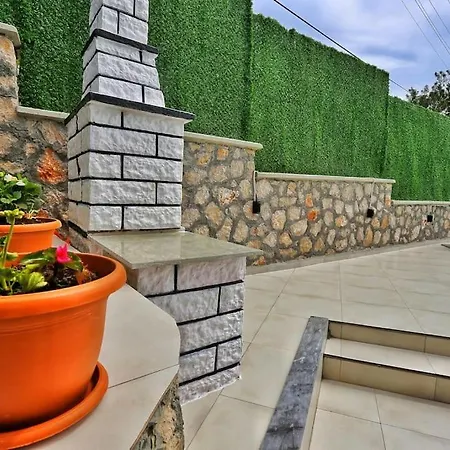 Villa Kalkan'da Cocuk Havuzlu, Korunakli Villa-awz202 *