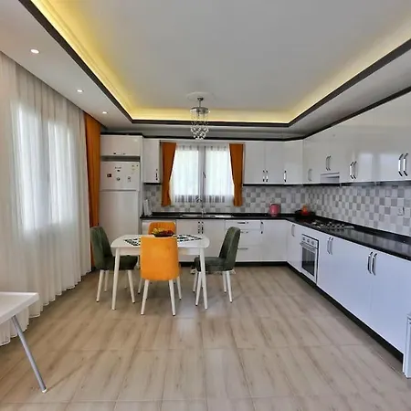 Kalkan'da Cocuk Havuzlu, Korunakli Villa-awz202 Villa