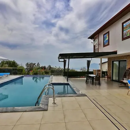 Kalkan'da Cocuk Havuzlu, Korunakli Villa-awz202 Willa *